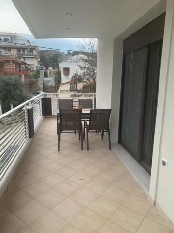Aretousa - Center Luxury Suites 1 Néa Péramos Buitenkant foto