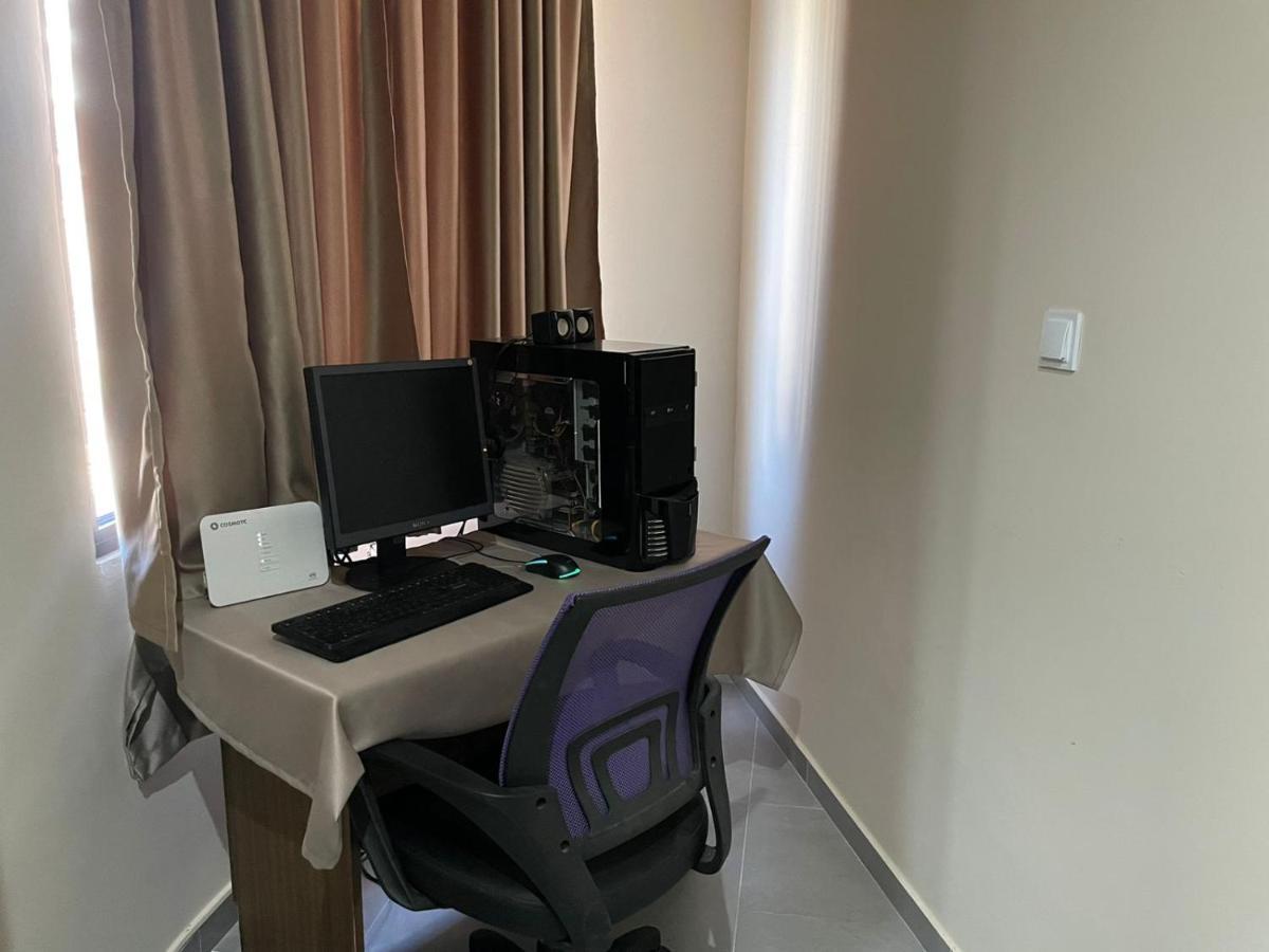 Aretousa - Center Luxury Suites 1 Néa Péramos Buitenkant foto